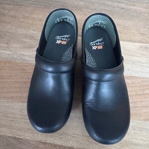Dansko XP20 Black Sole Clogs